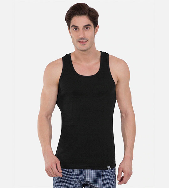 Men Black Solid Racer Back Innerwear Vest